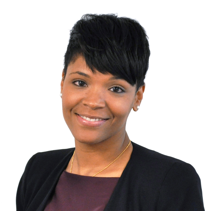 Headshot of Renay Loper